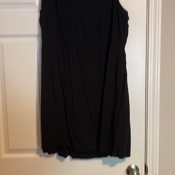 Old Navy sleeveless rayon sundress - Picture 4 of 7